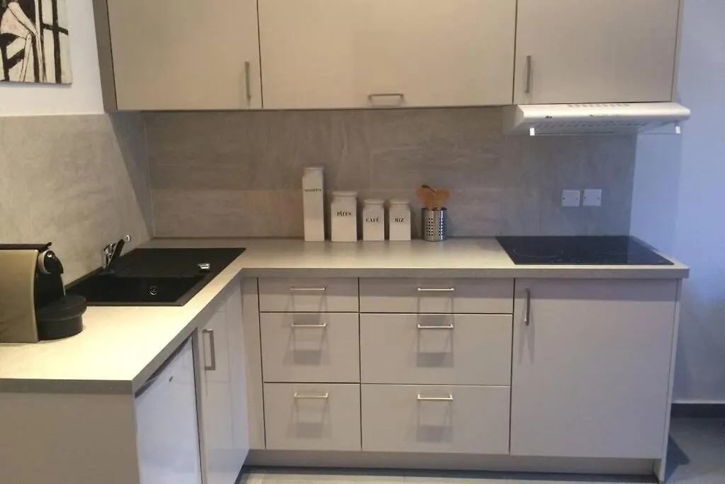 C055-Bel Appartement Au Coeur Du Suquet Cannes