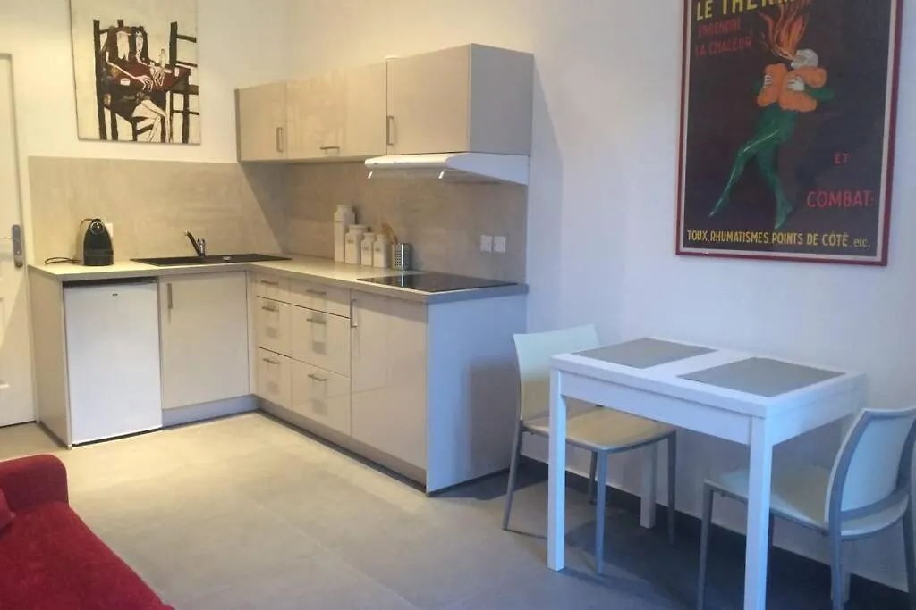 Apartment C055-Bel Appartement Au Coeur Du Suquet Cannes