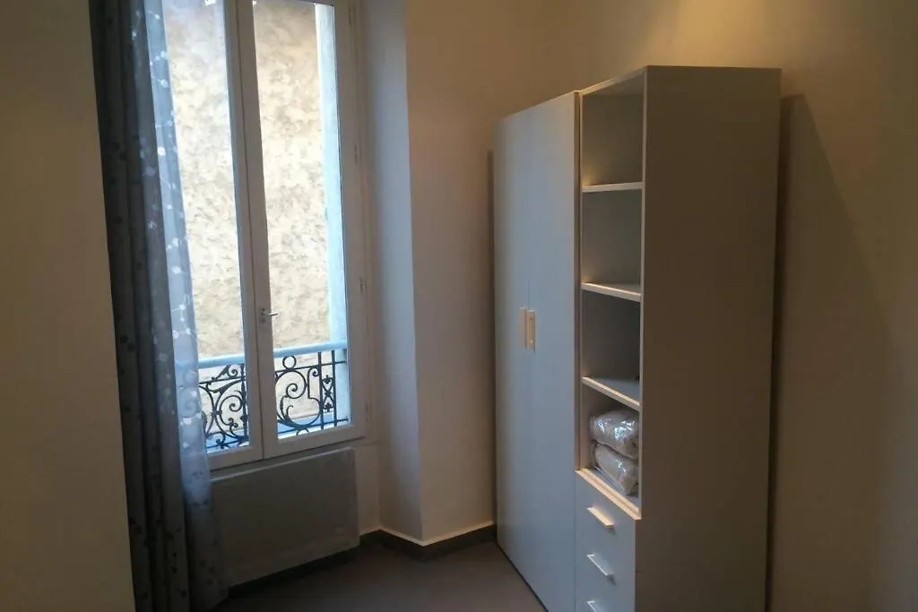C055-Bel Appartement Au Coeur Du Suquet Cannes Apartment